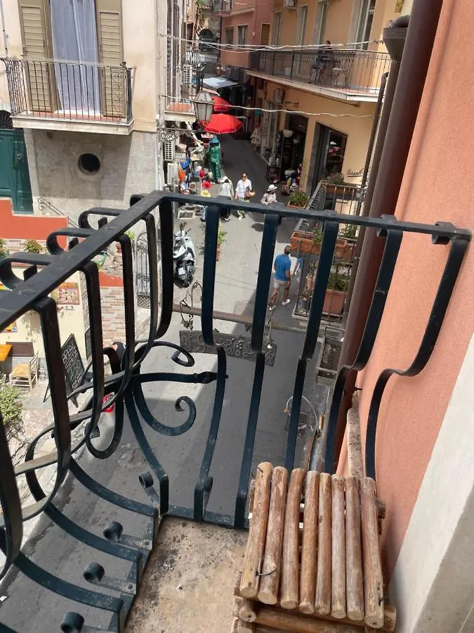La Casetta Taormina 0*,